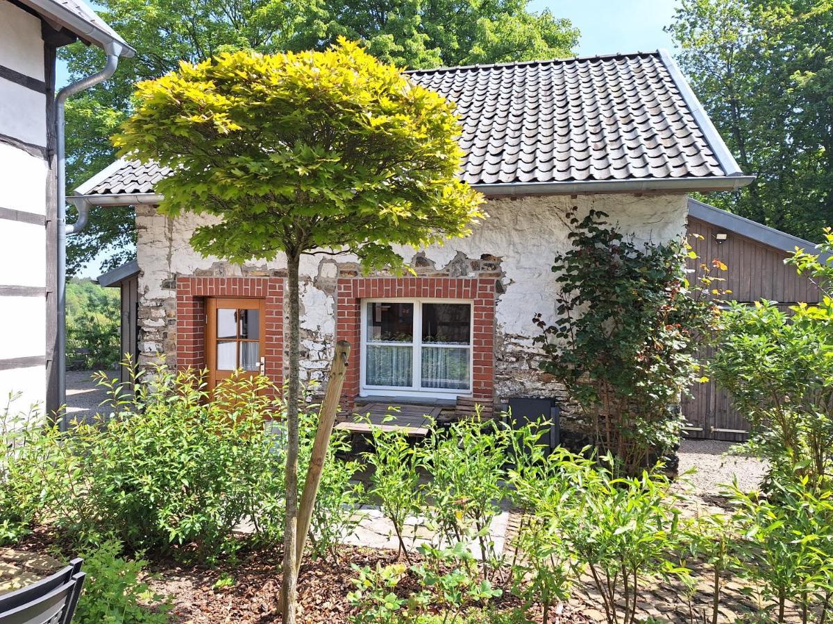 Ferienhaus Altes Backhaus Roetgen Eksteriør bilde