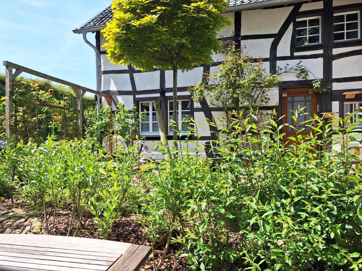 Ferienhaus Altes Backhaus Roetgen Eksteriør bilde